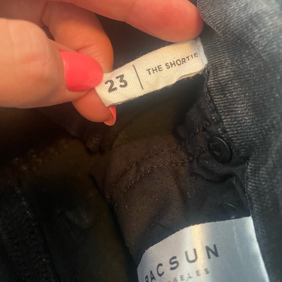 PacSun - The Shortie shorts - size 23 - Picture 3 of 5